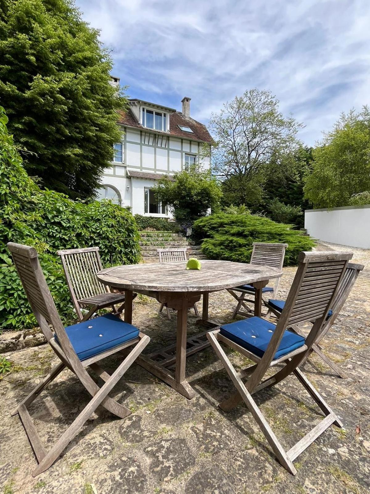 Bed and Breakfast Les Ecuries Recloses Exterior foto